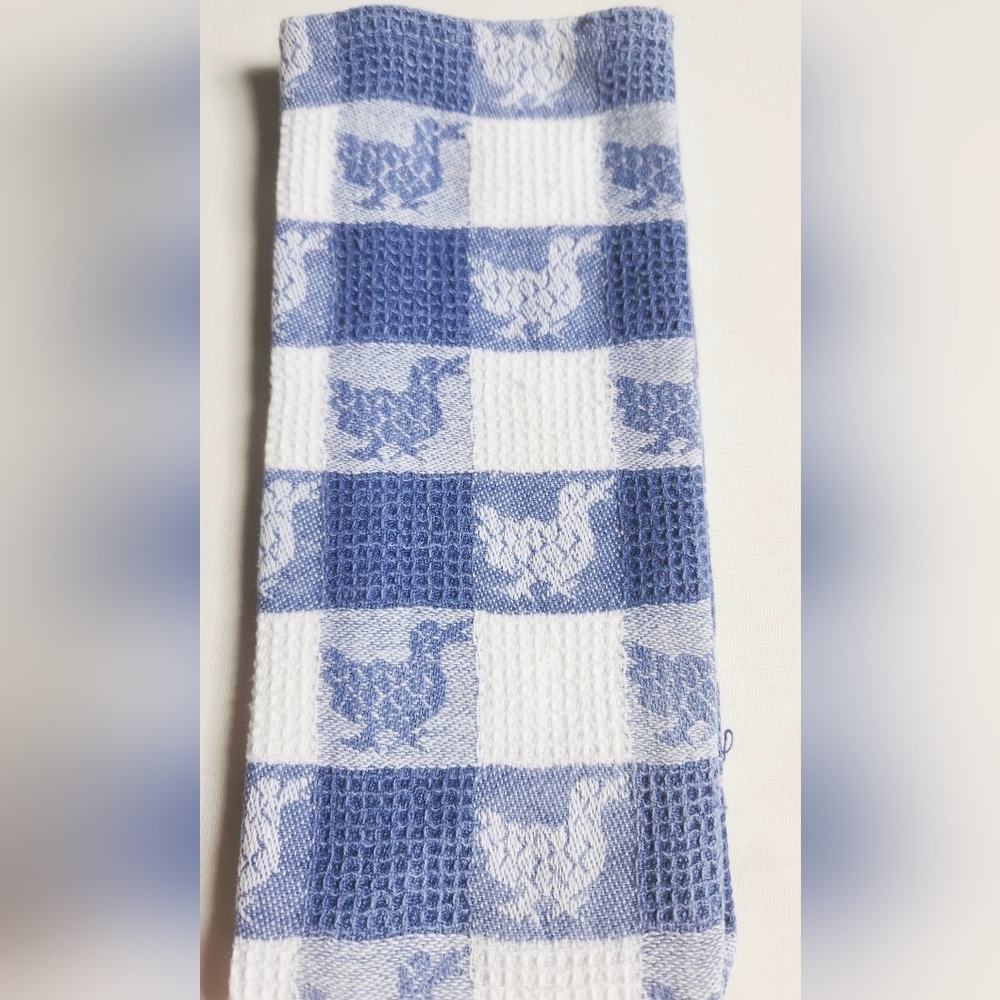 CHECKERED HUCK KITCHEN HAND OR DISH TOWEL VINTAGE